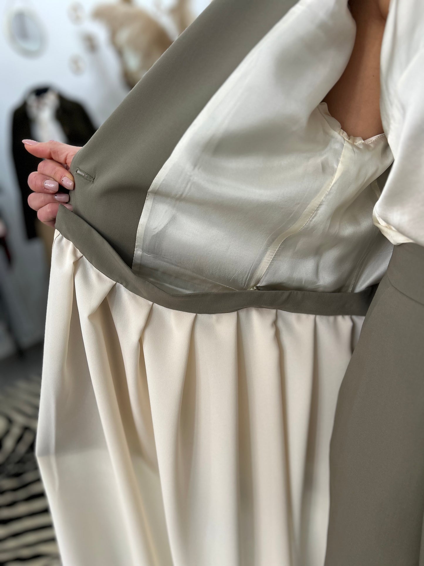 Blazer con dettaglio lungo oliva e beige BoheamianVì