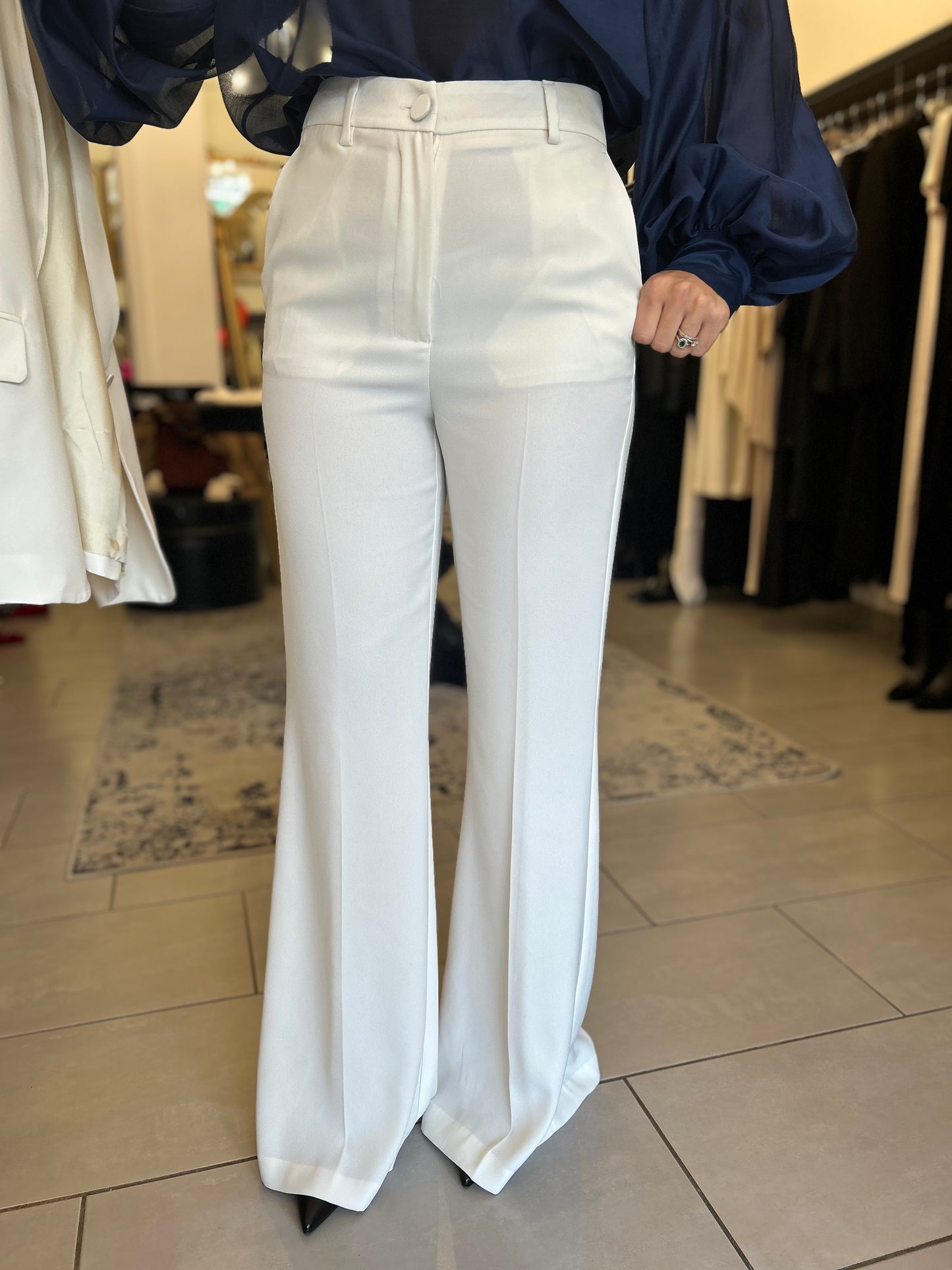 Pantalone bianco vicolo