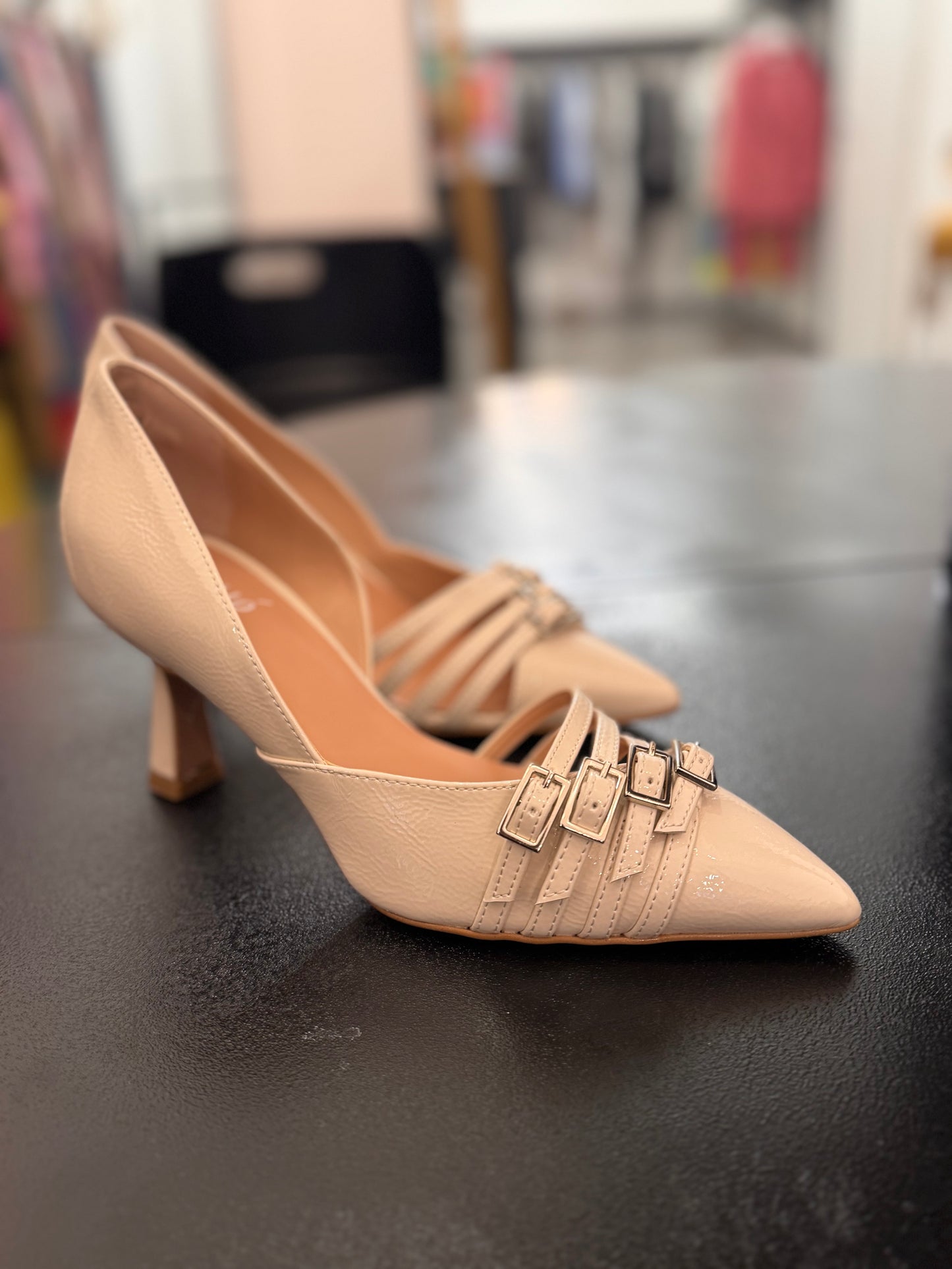 Slingback vernice beige