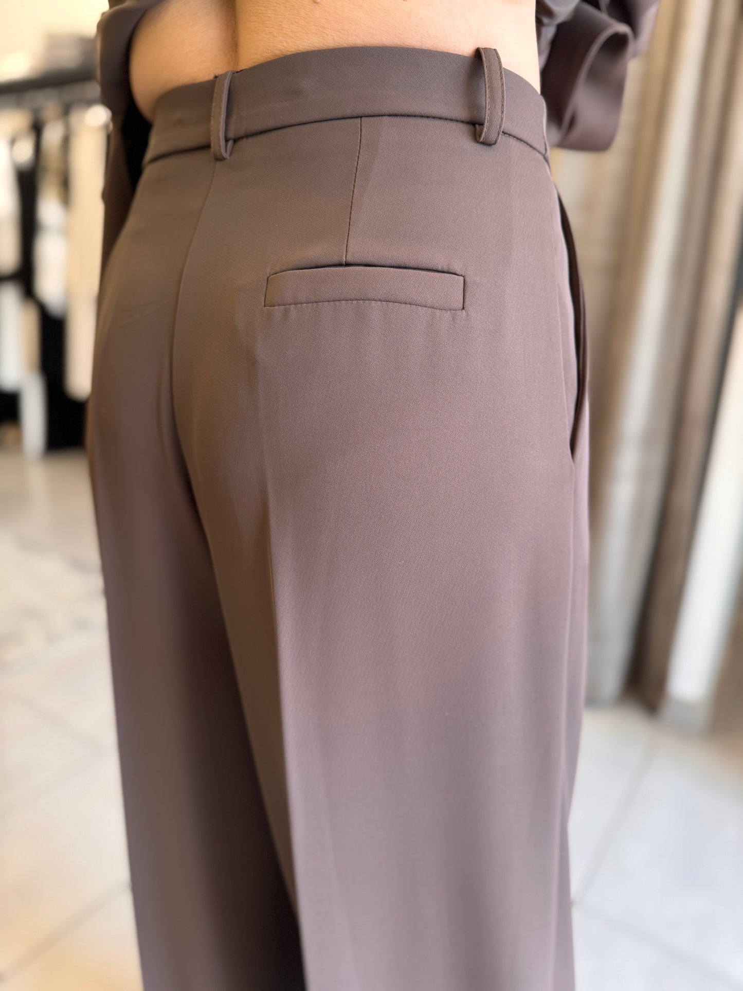 Tailleur marrone