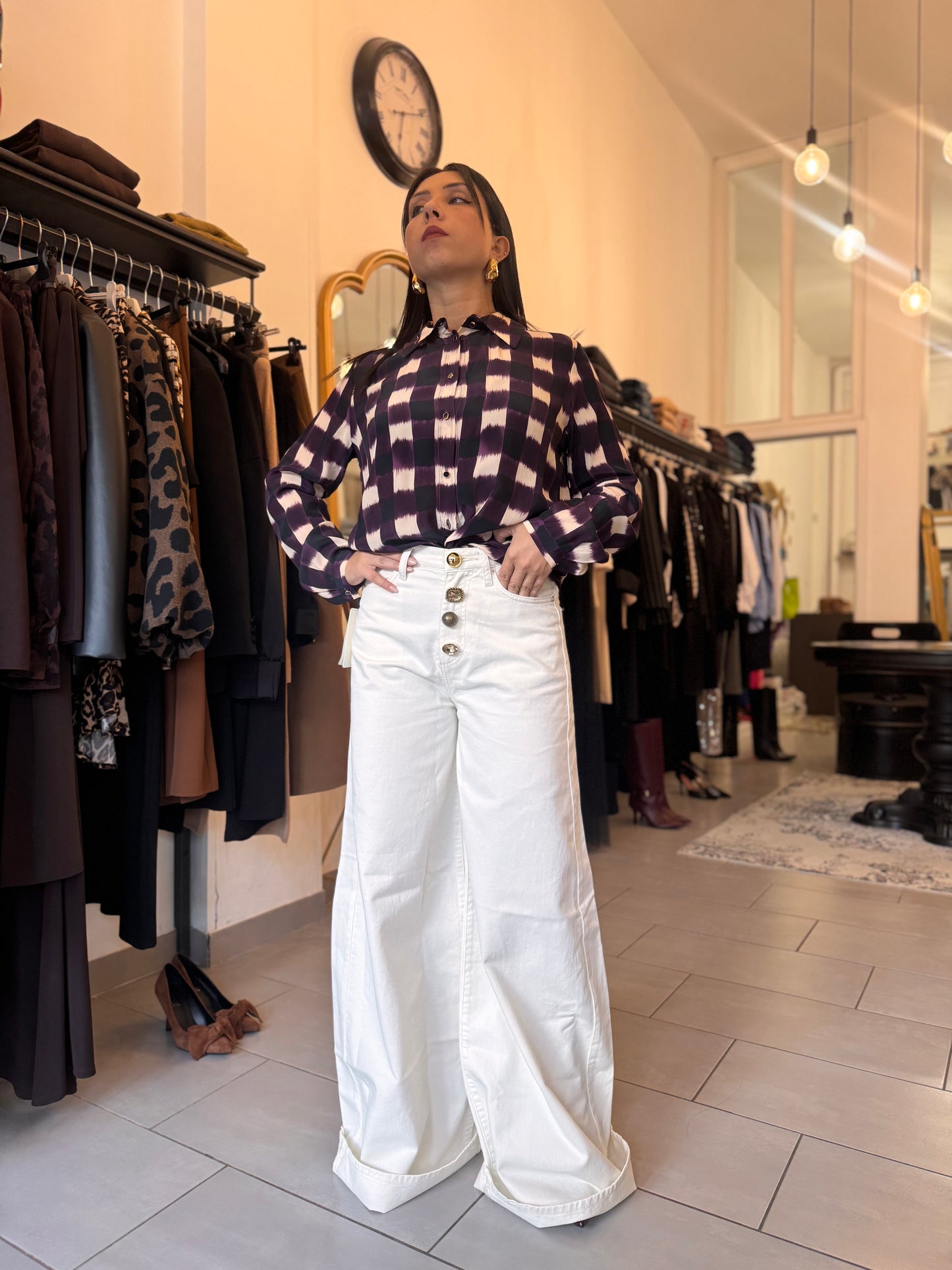 Jeans bianco Vicolo con bottoni gioiello