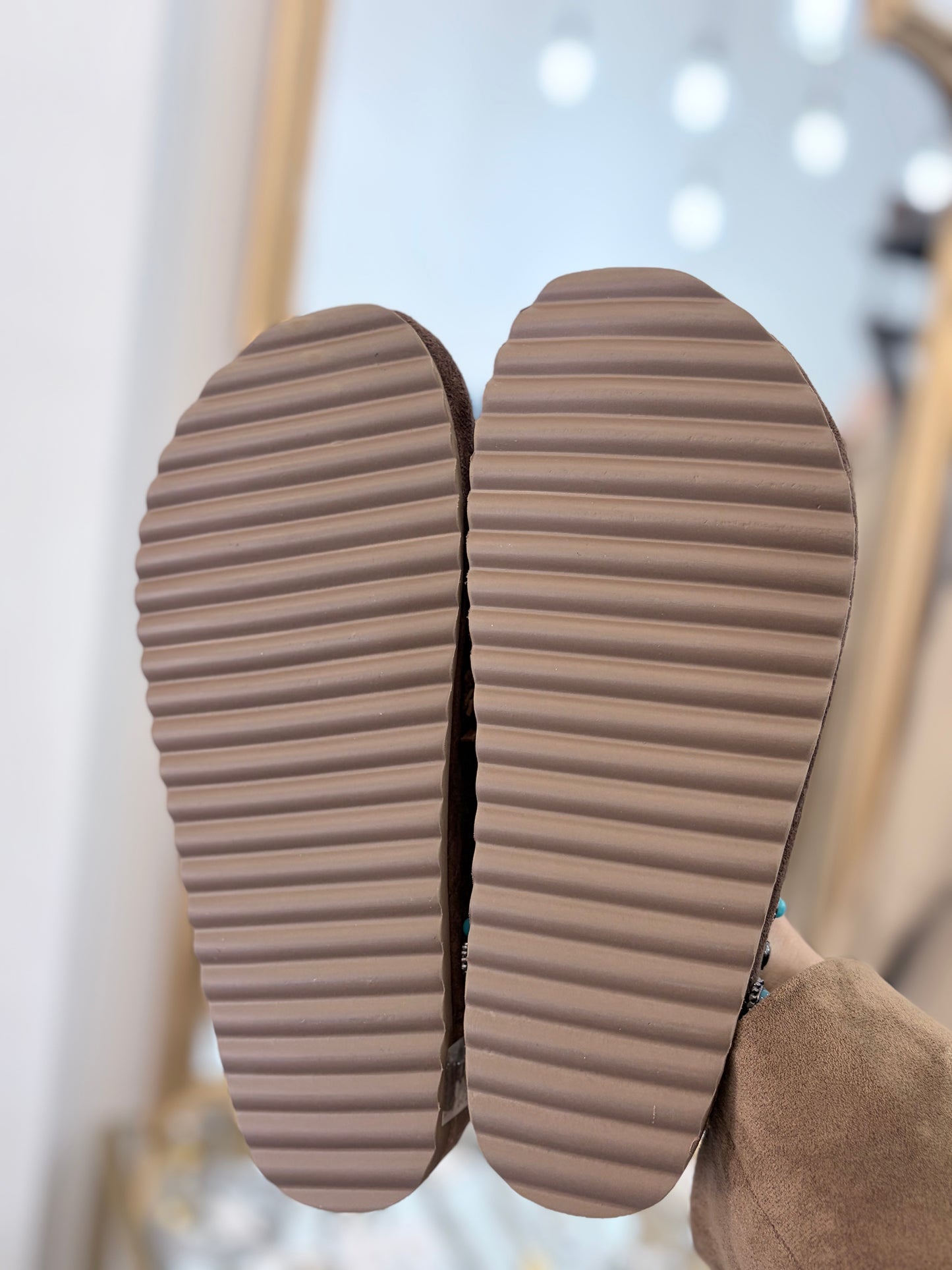Mules in camoscio Ovyè