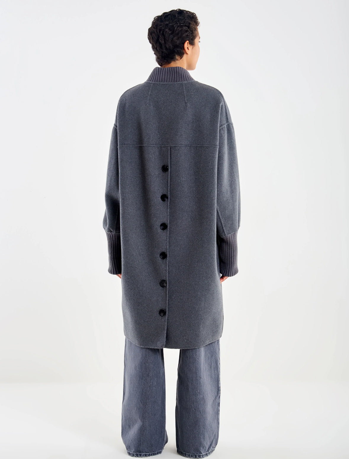 Cappotto Over Bottoni sul Retro