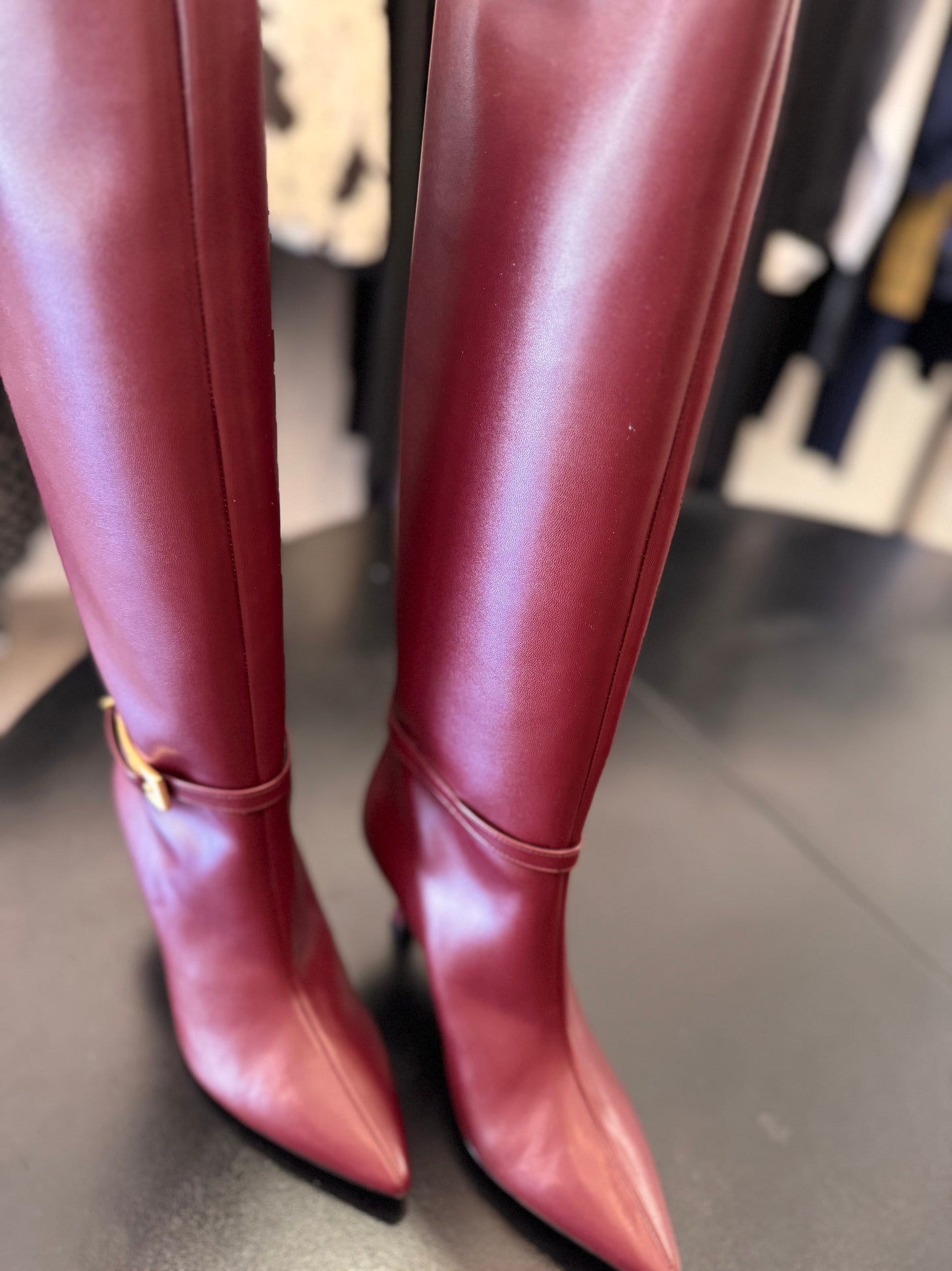 Stivali alti bordeaux