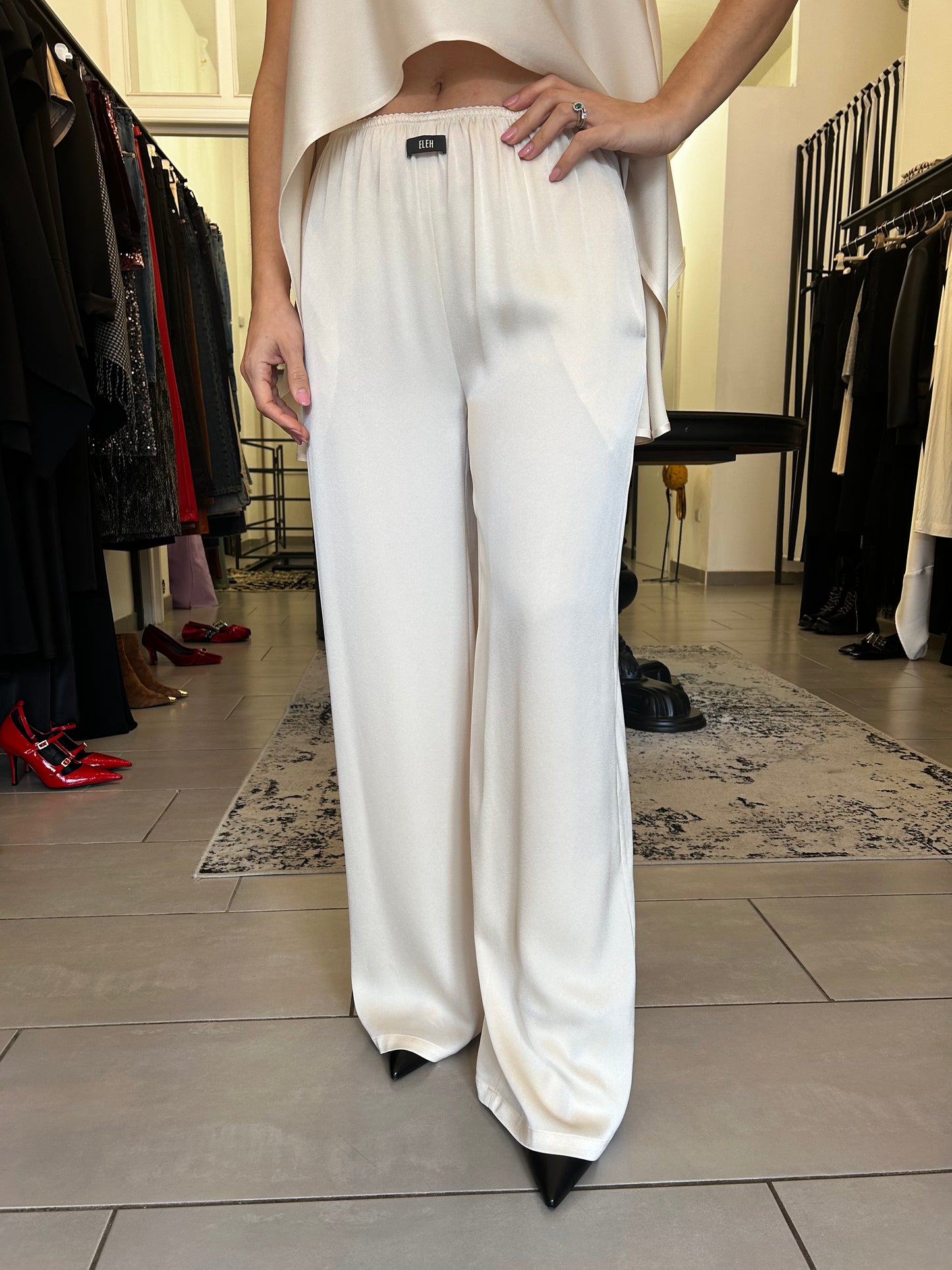 Pantalone con elastico in vita