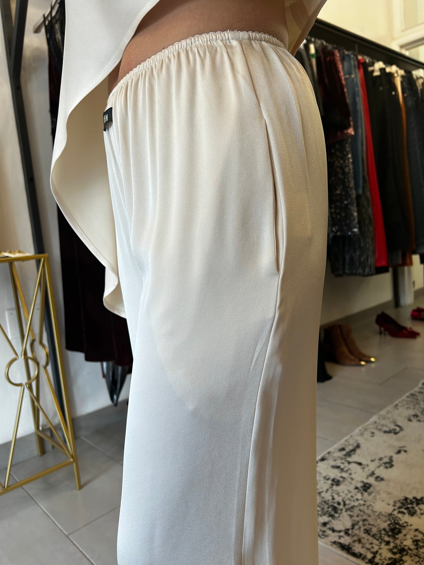 Pantalone con elastico in vita
