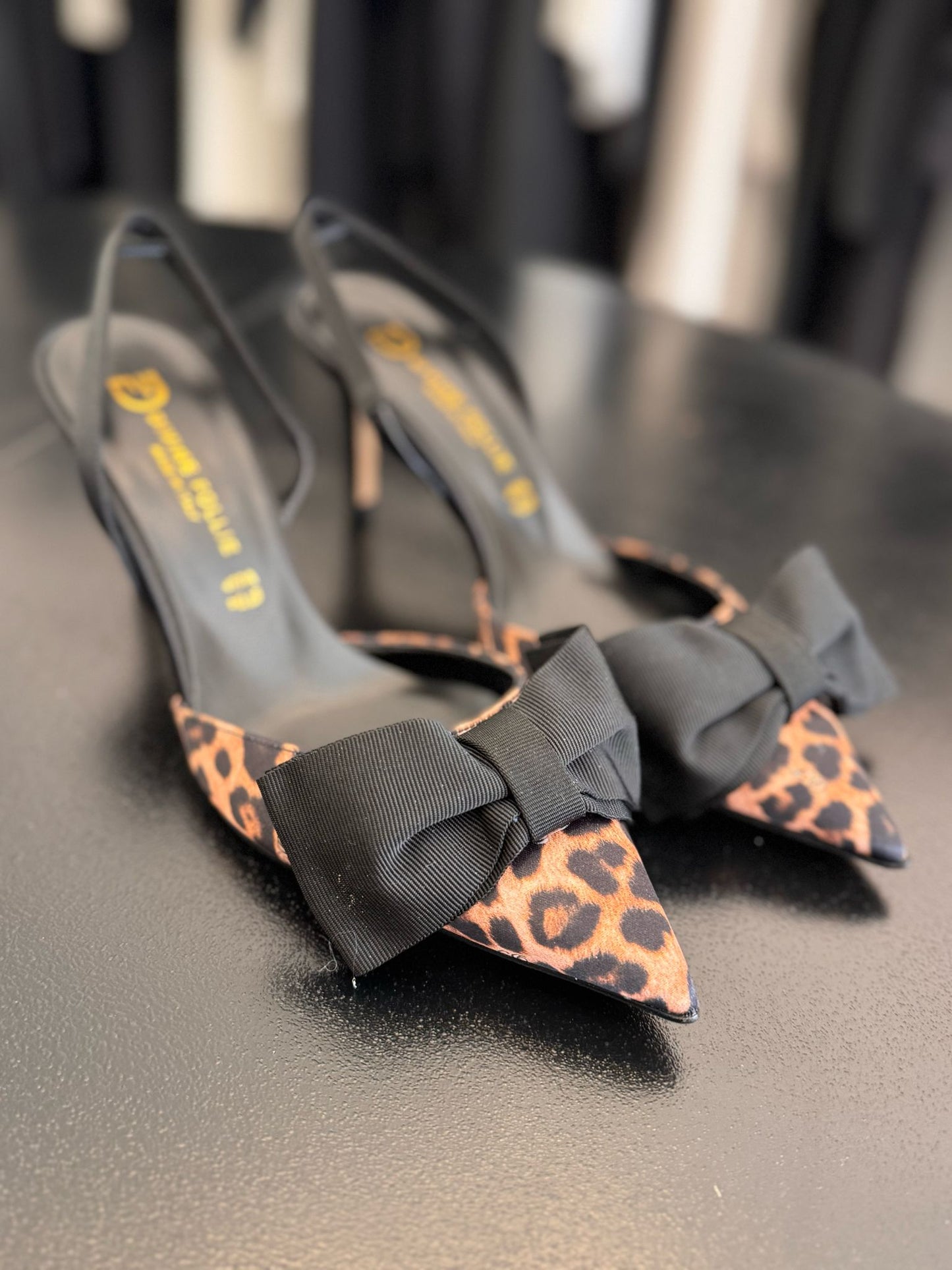 Décolleté Slingback Animalier con Fiocco Divine Follie