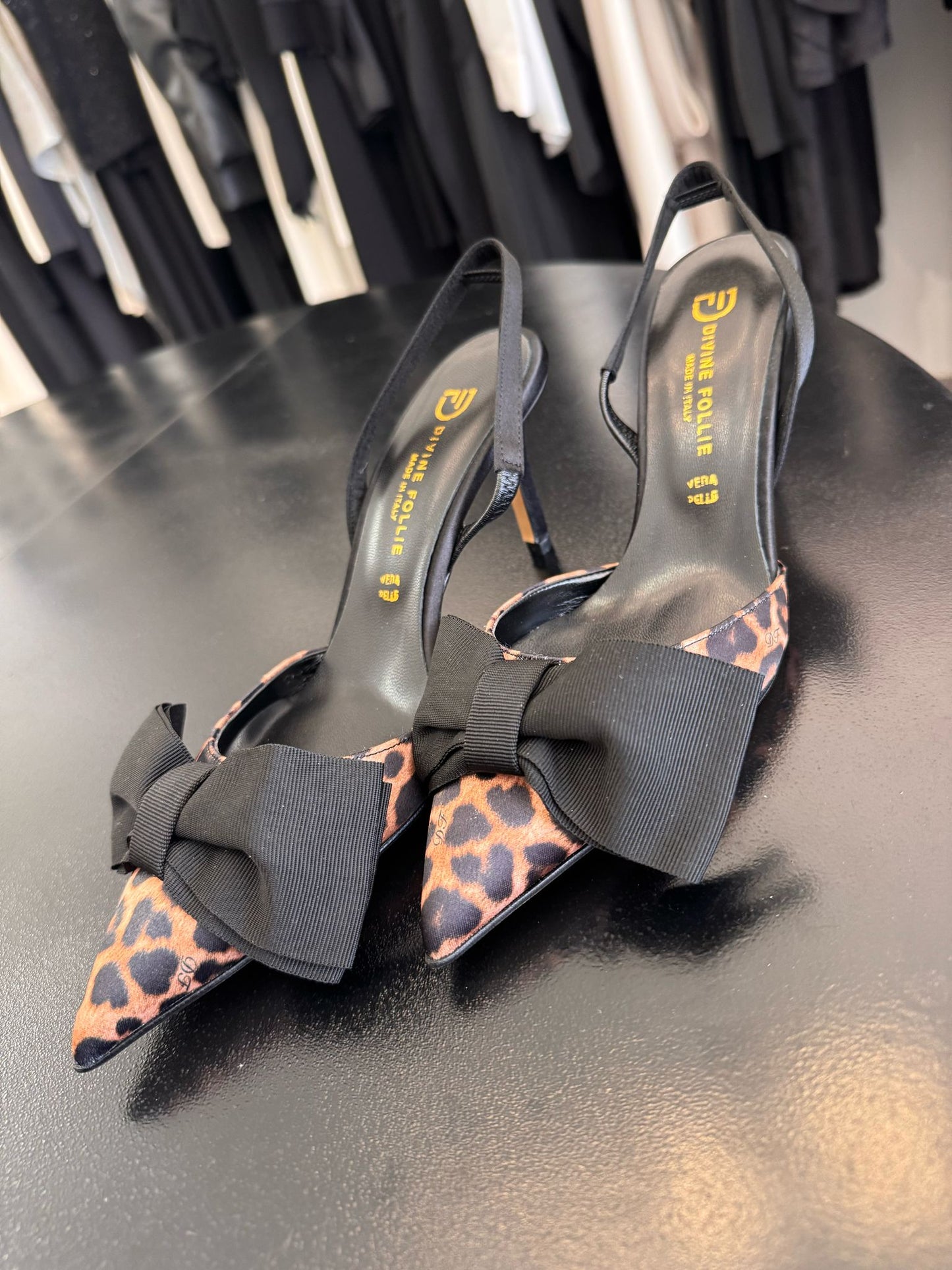Décolleté Slingback Animalier con Fiocco Divine Follie