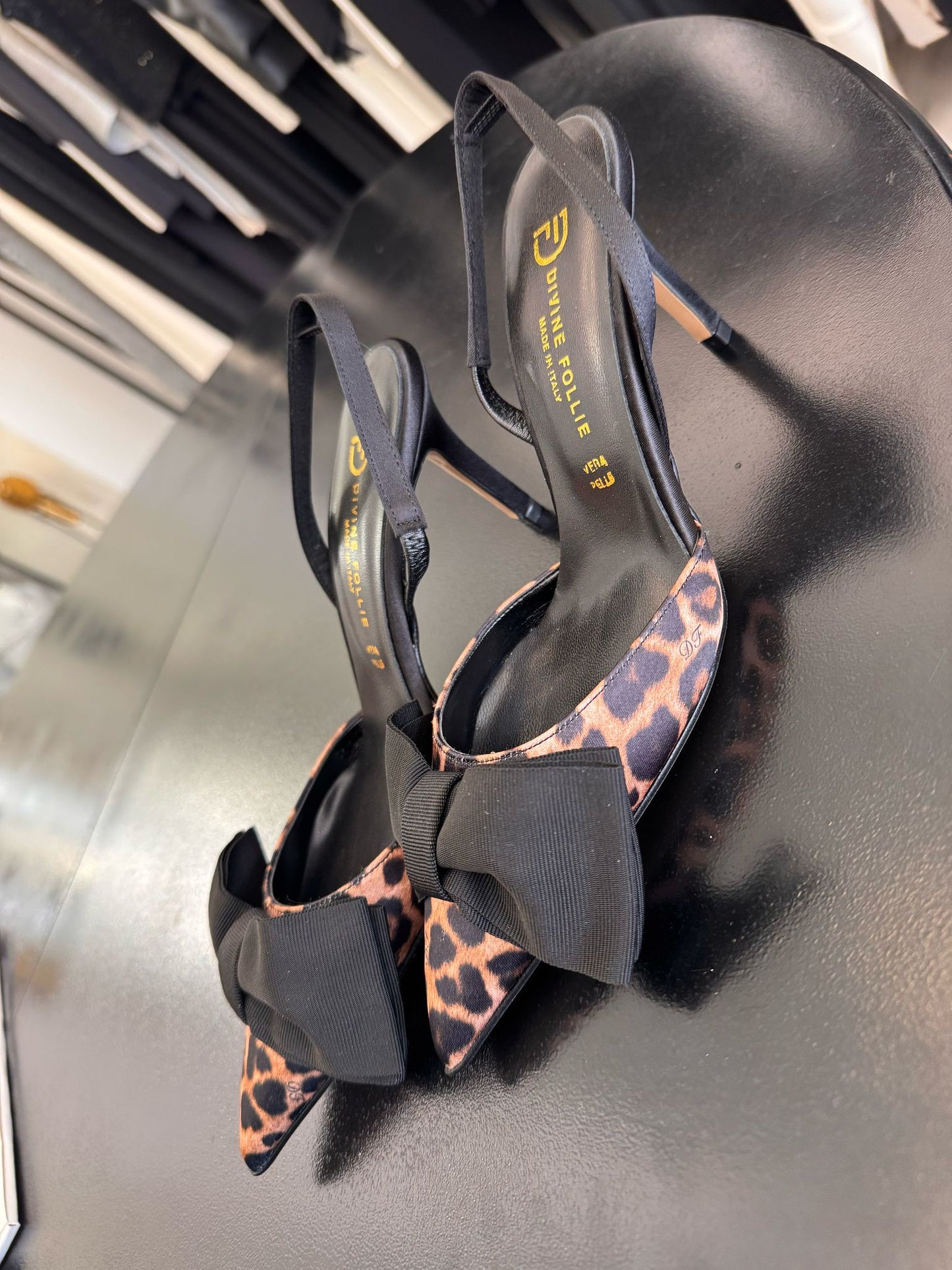 Décolleté Slingback Animalier con Fiocco Divine Follie