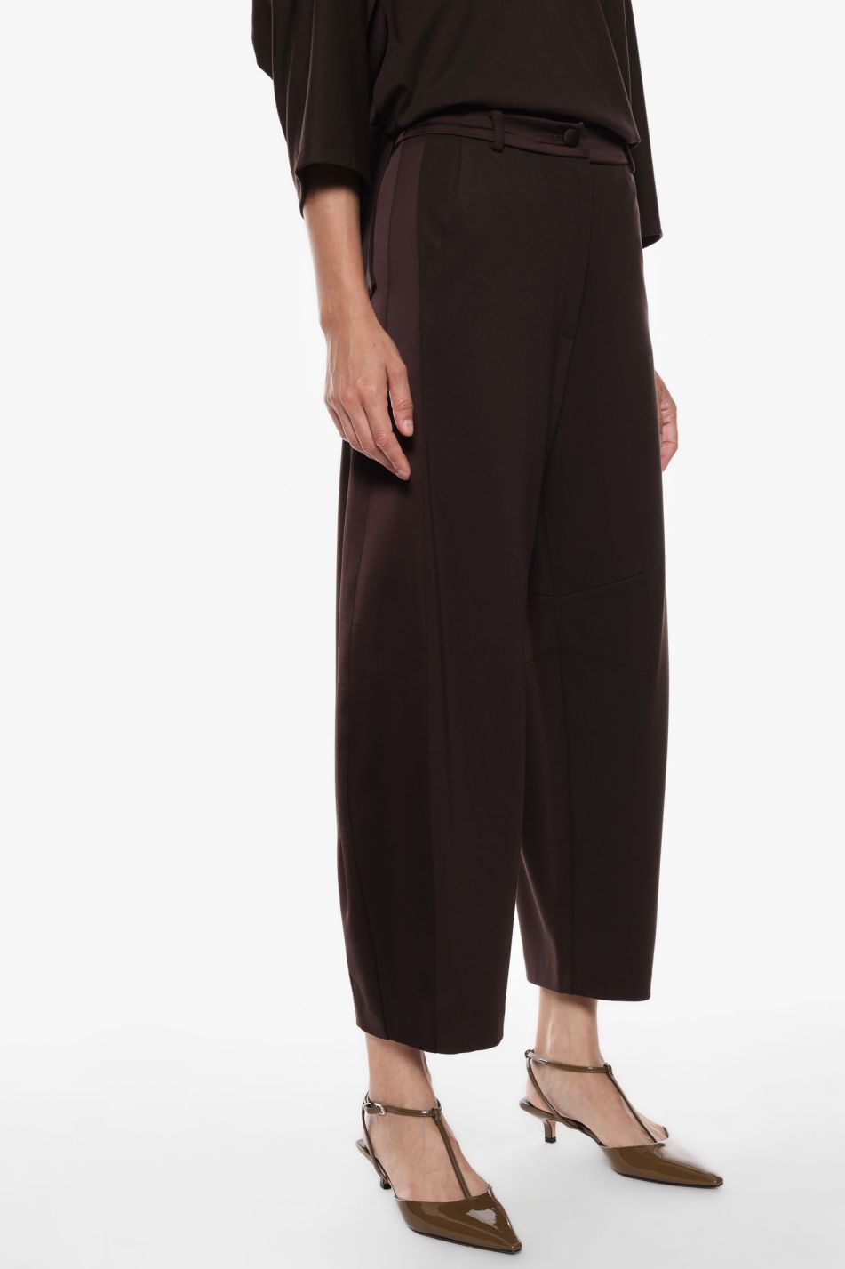 PANTALONI AMPI A VITA ALTA