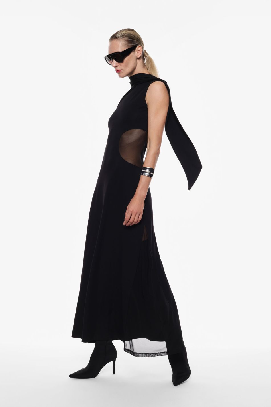 VESTITO LUNGO CON SCOLLO ASIMMETRICO