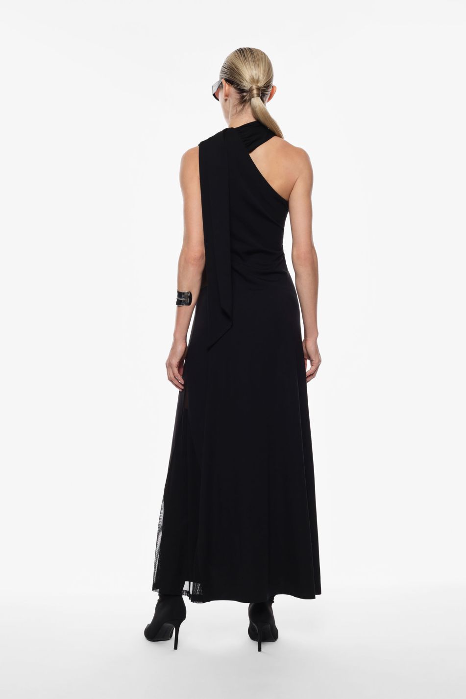 VESTITO LUNGO CON SCOLLO ASIMMETRICO