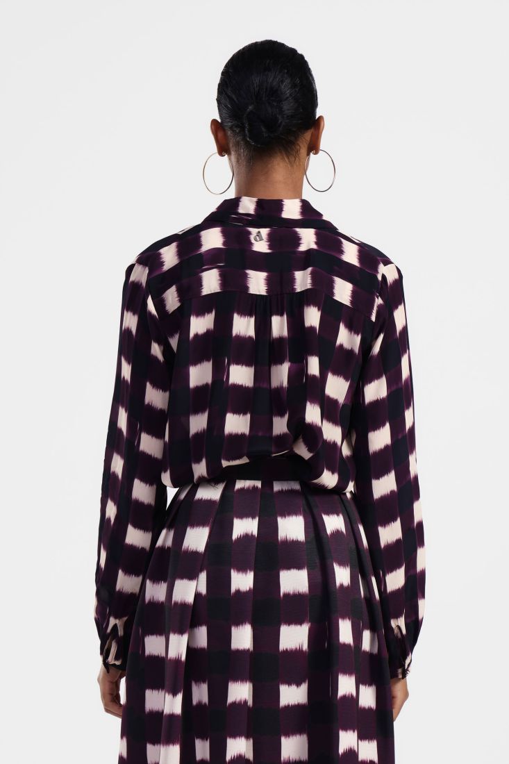 Camicia a quadri con collo classico