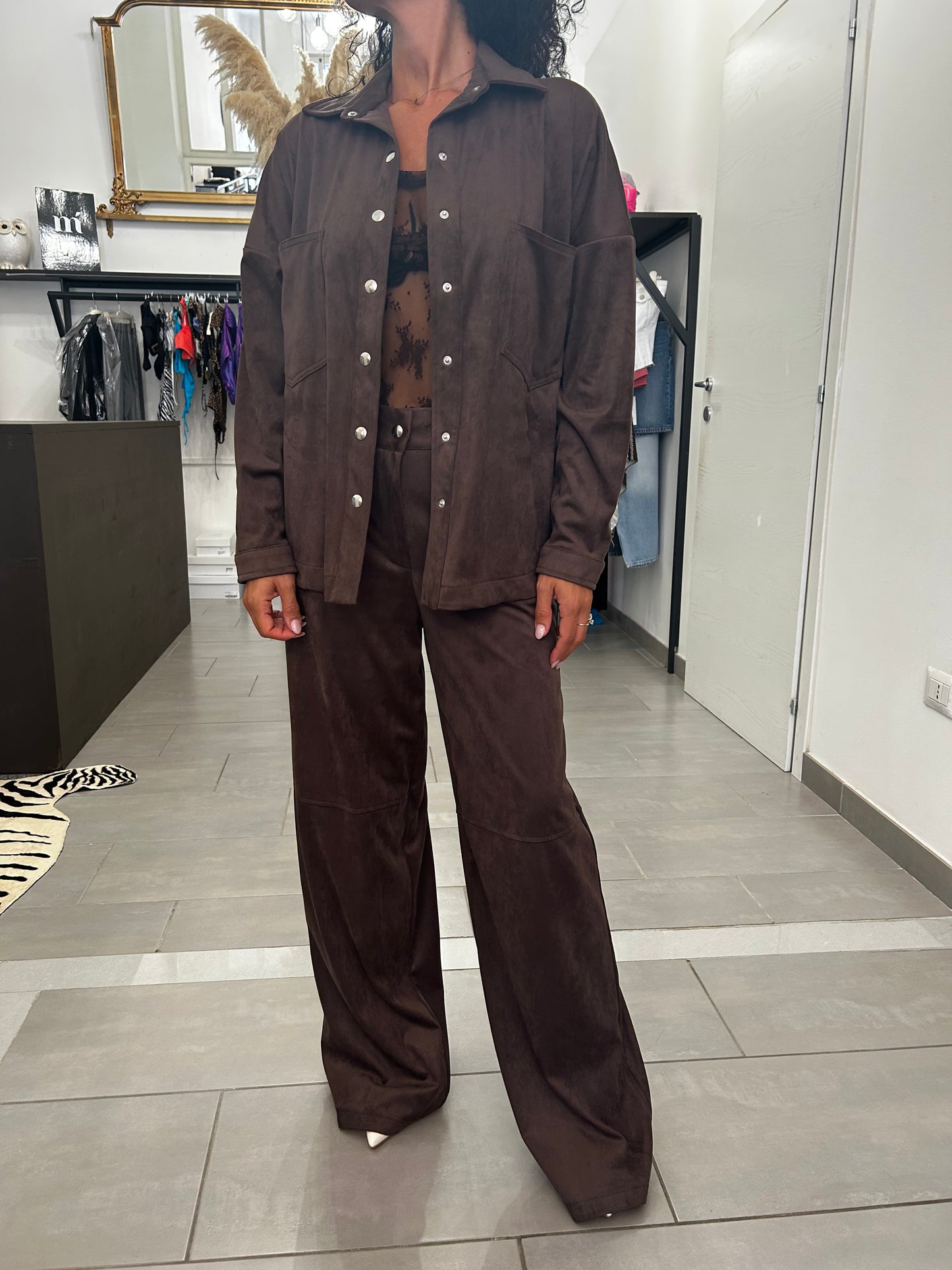 Pantalone scamosciato effetto velluto