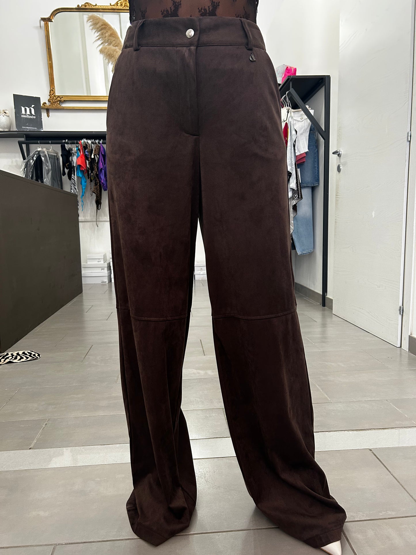 Pantalone scamosciato effetto velluto