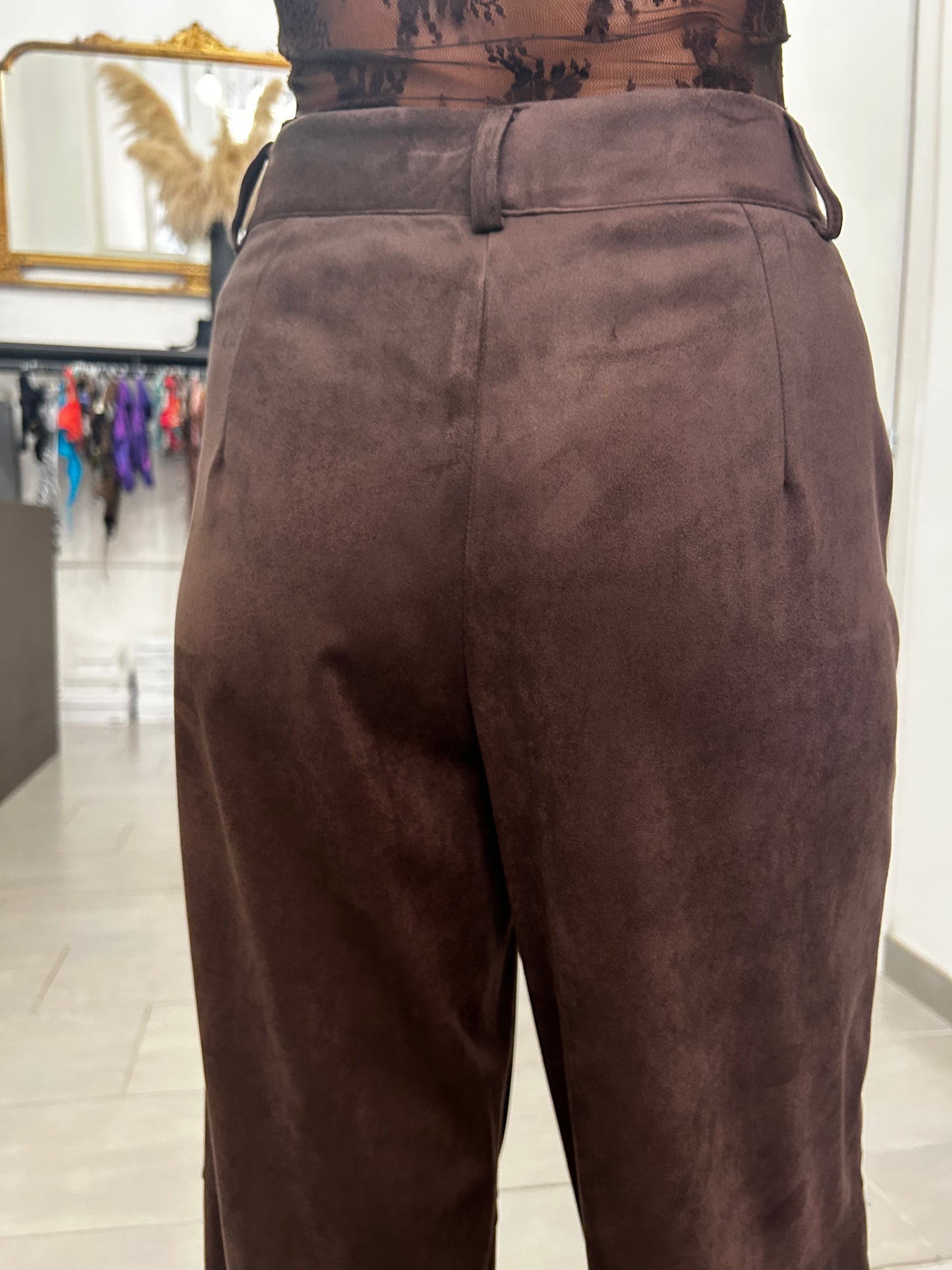 Pantalone scamosciato effetto velluto