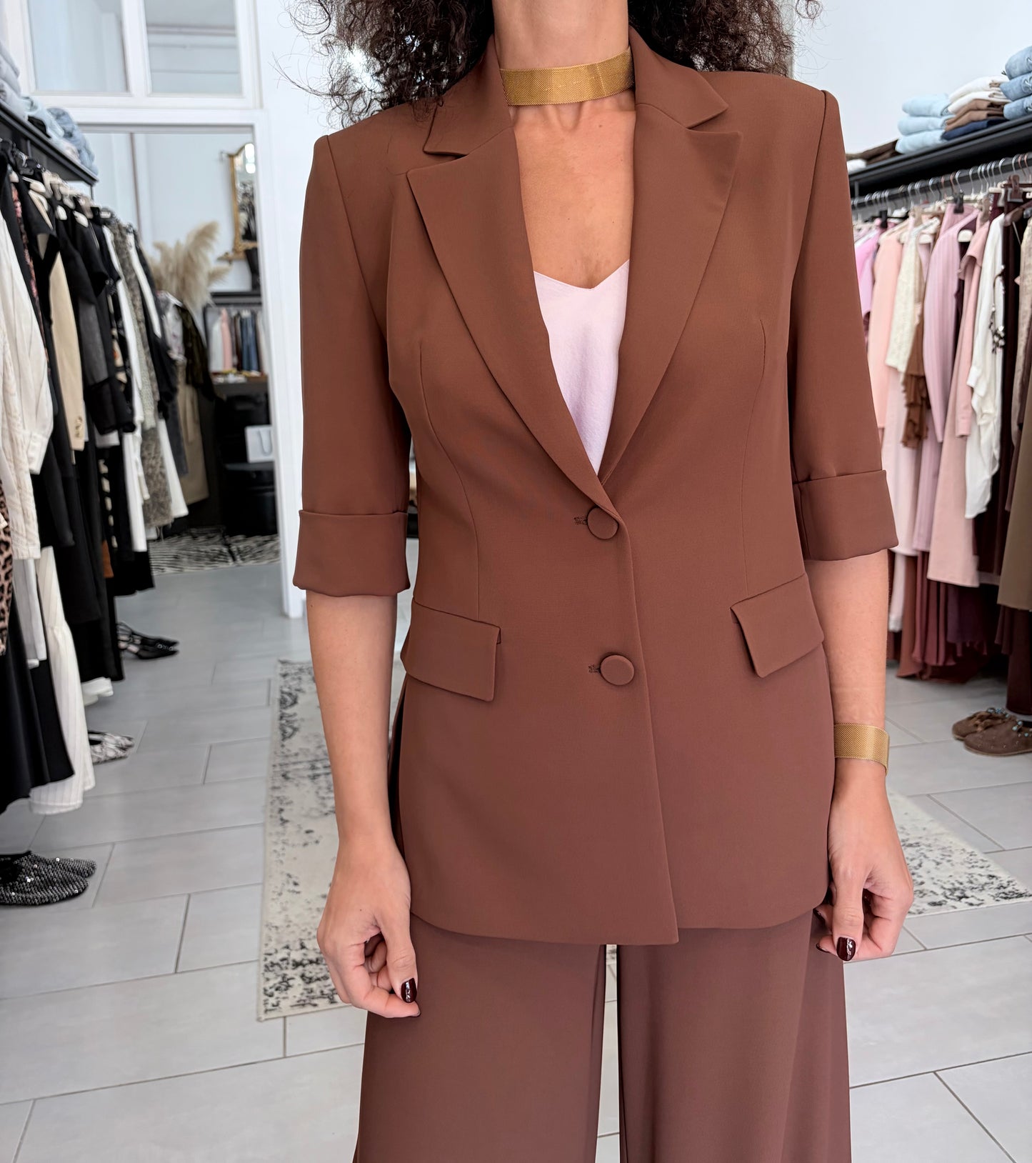 BLAZER MONOPETTO MANICHE CORTE SPACCHI LATERALI