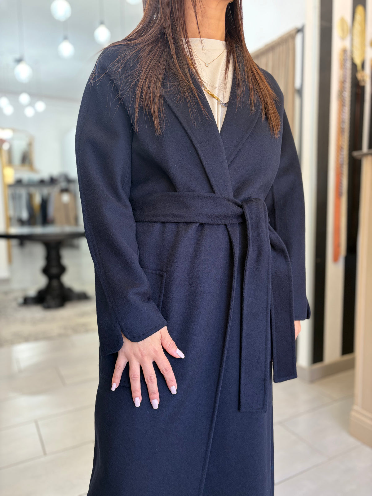 Cappotto a vestaglia blu Vicolo con collo a rever ampio e cintura in tinta da annodare
