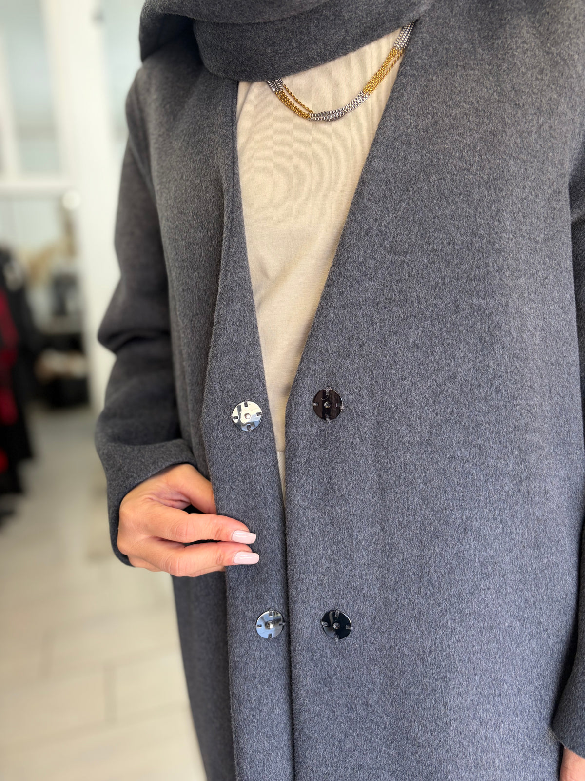 Cappotto lungo grigio Vicolo con maxi sciarpa incorporata