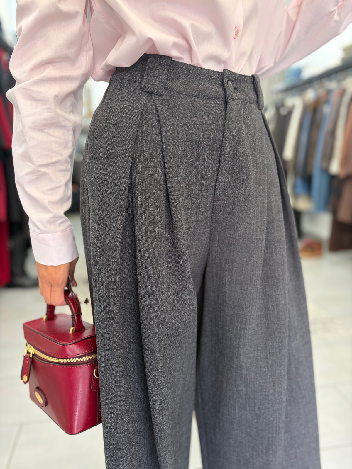 Pantalone over con pences grigio Eleh