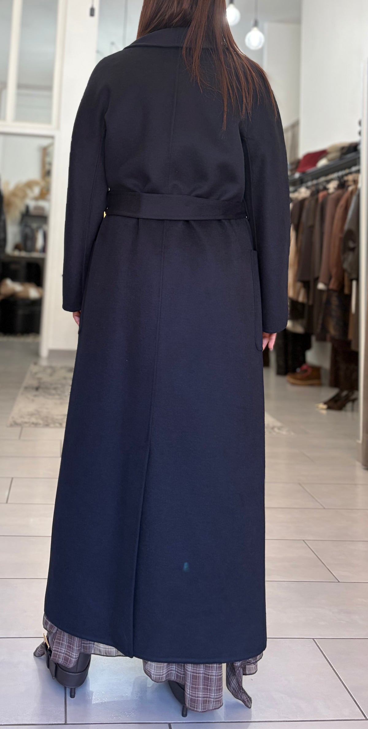 Cappotto a vestaglia blu Vicolo con collo a rever ampio e cintura in tinta da annodare