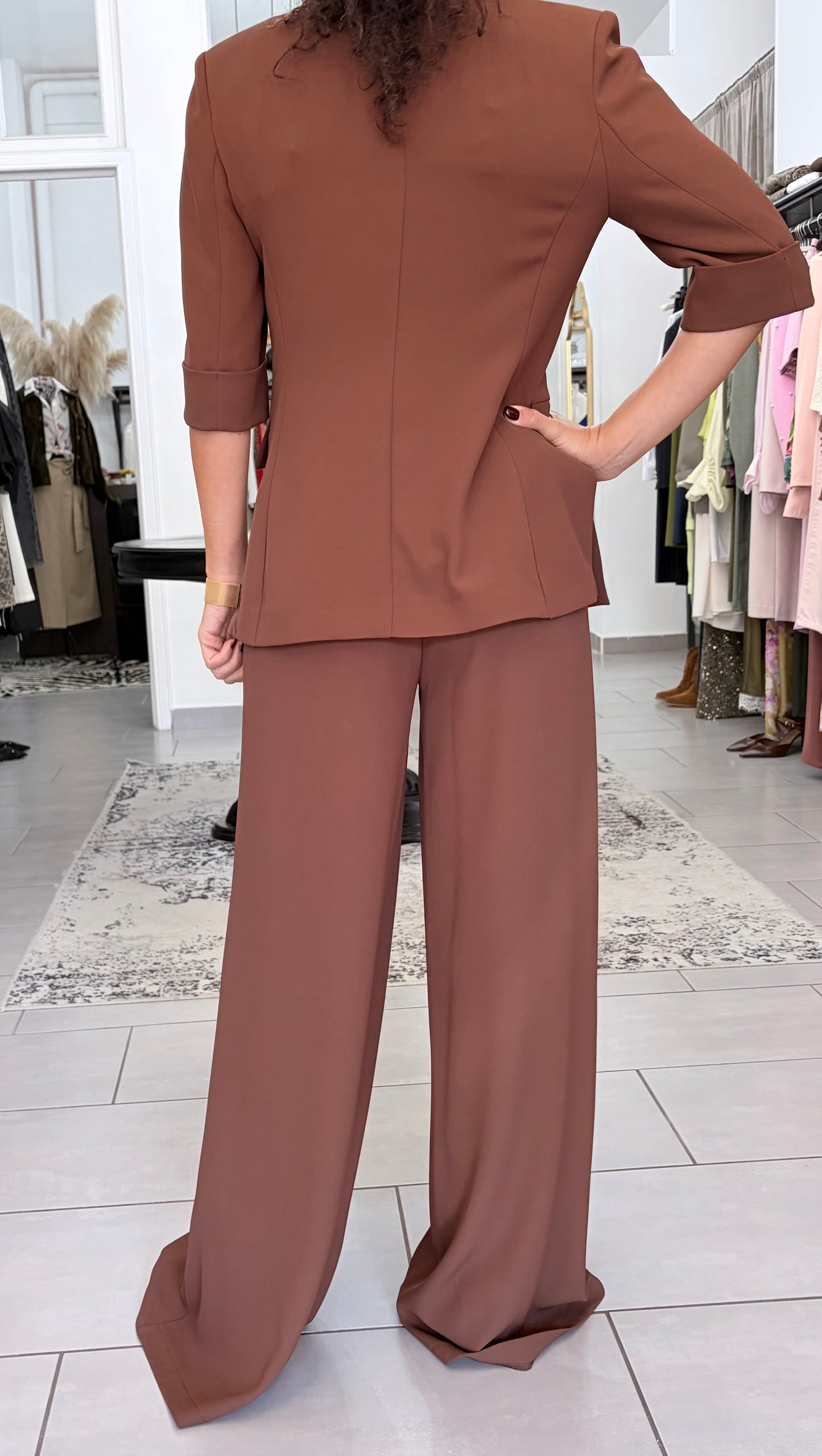 BLAZER MONOPETTO MANICHE CORTE SPACCHI LATERALI