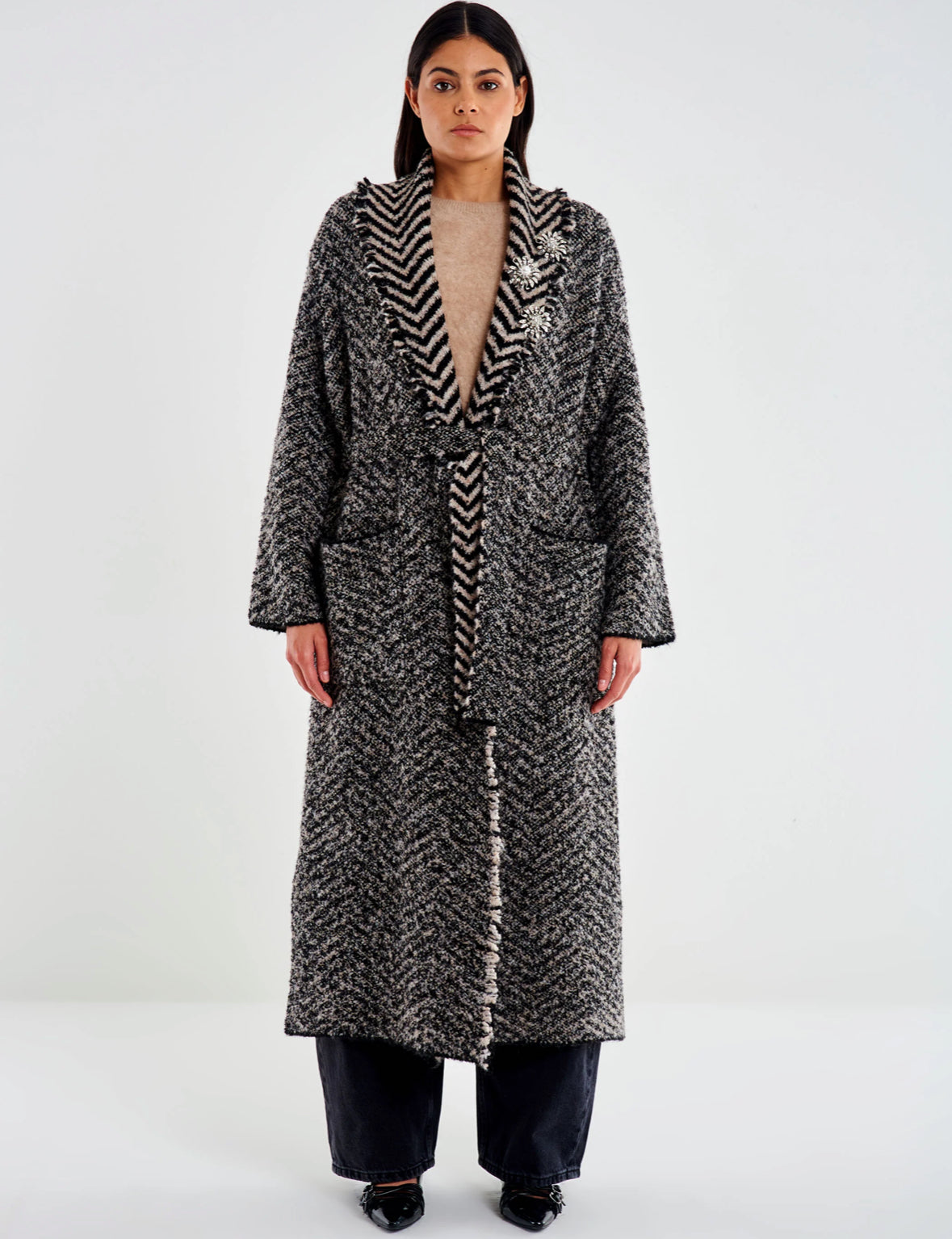 Cappotto in Maglia con Spille