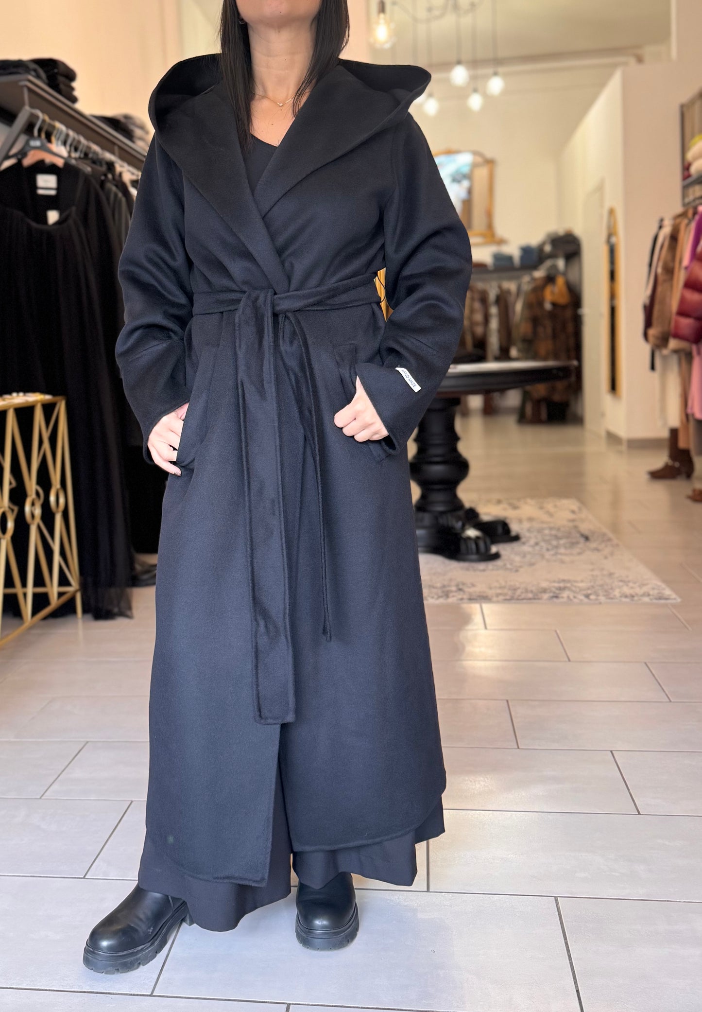 Cappotto nero Dixie con cappuccio