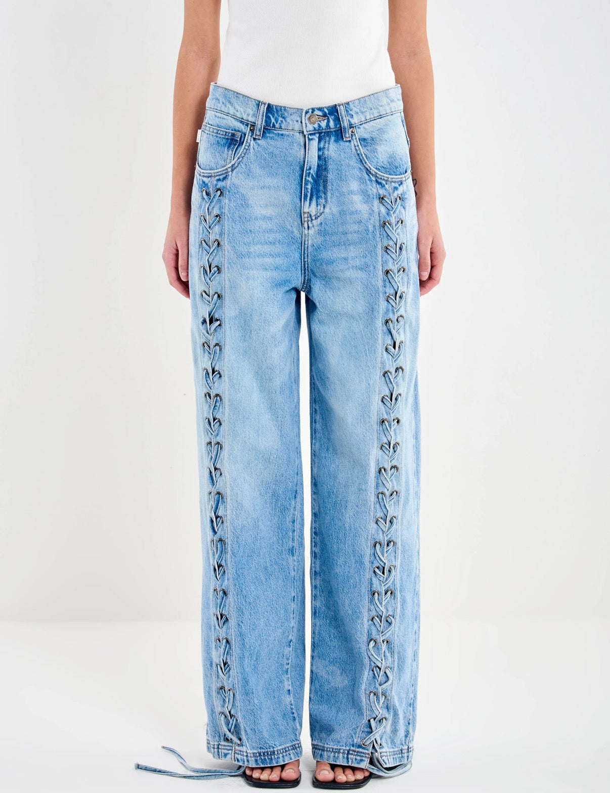Jeans Vicolo con Intreccio Laterale