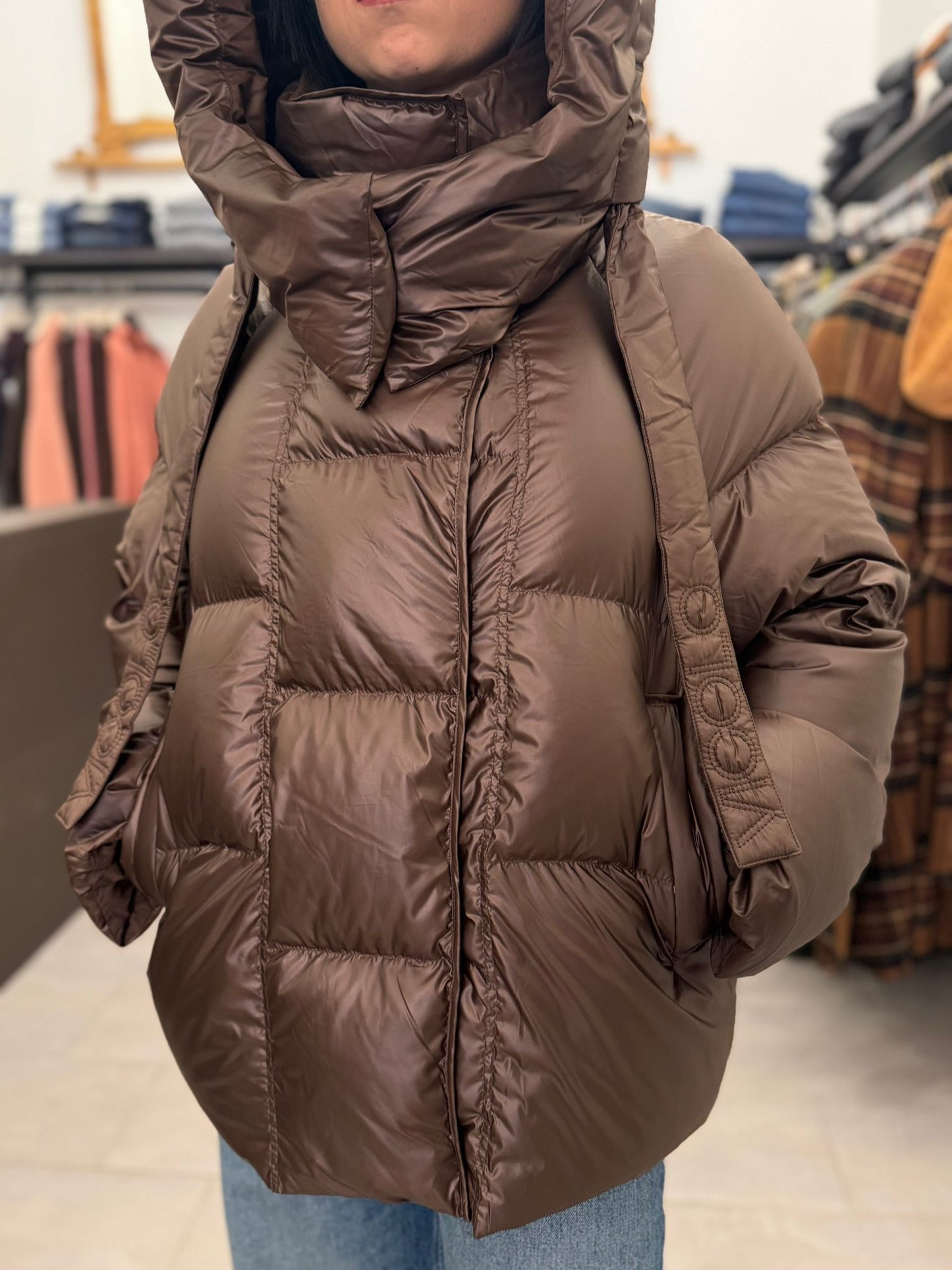 Piumino marrone Vicolo