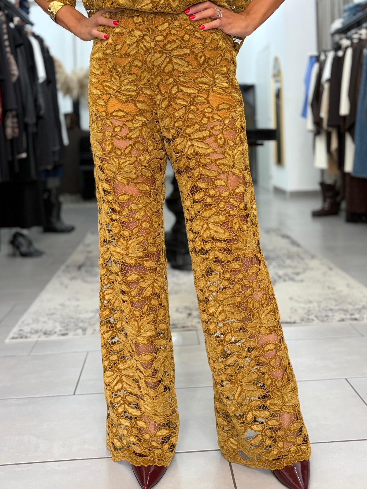 Pantalone in pizzo senape