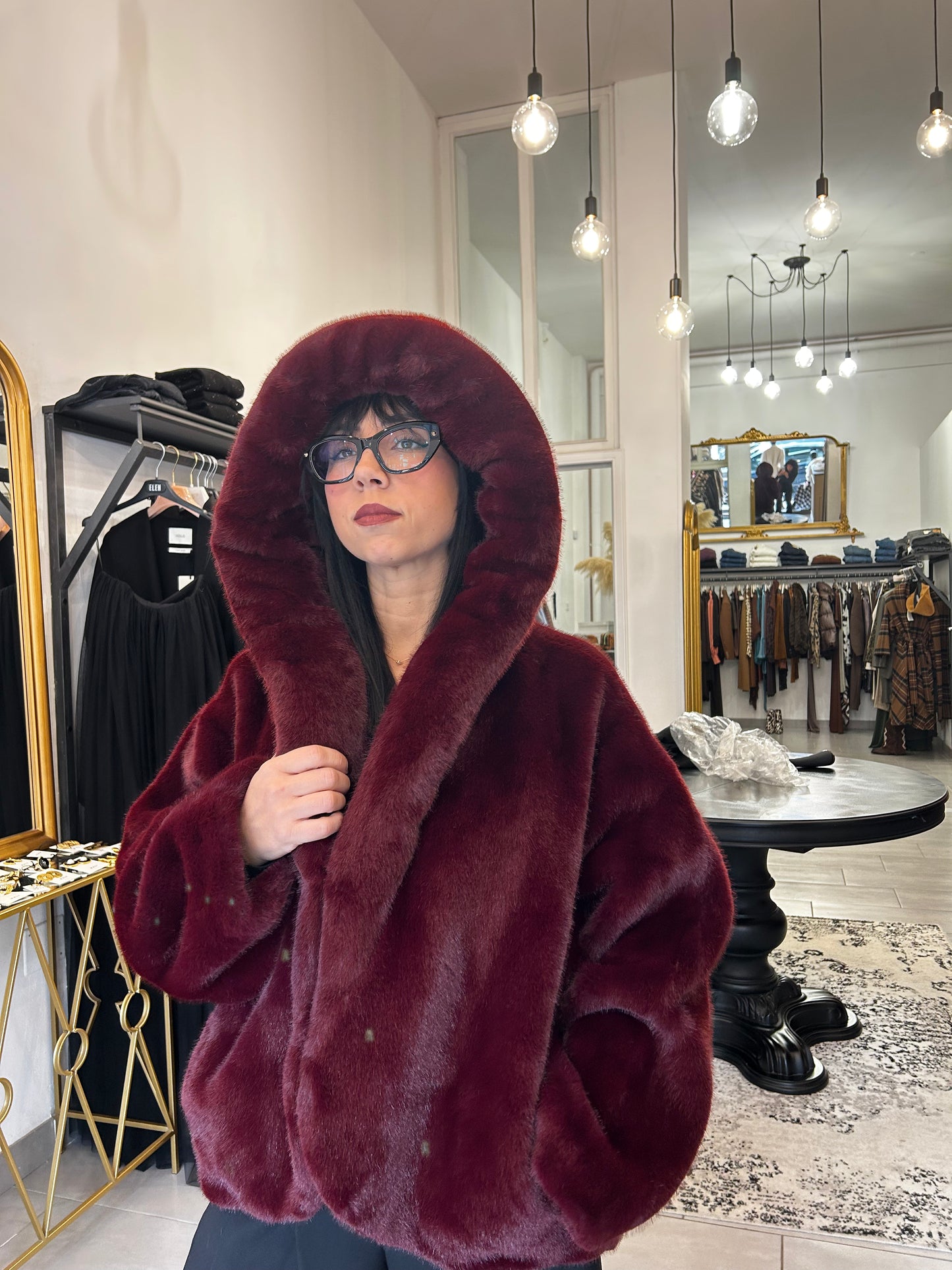 Eco pelliccia con cappuccio Silence Limited