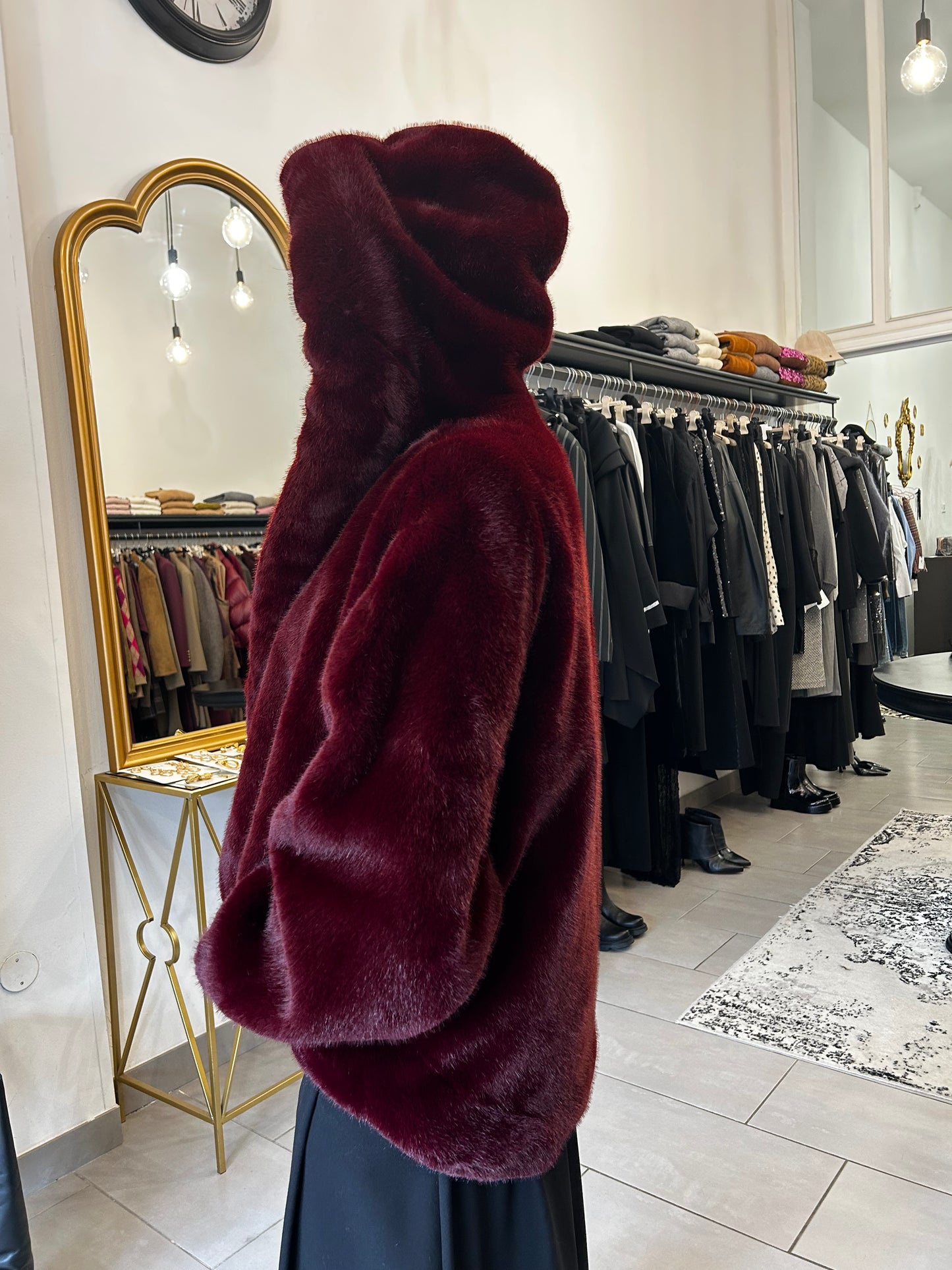 Eco pelliccia con cappuccio Silence Limited