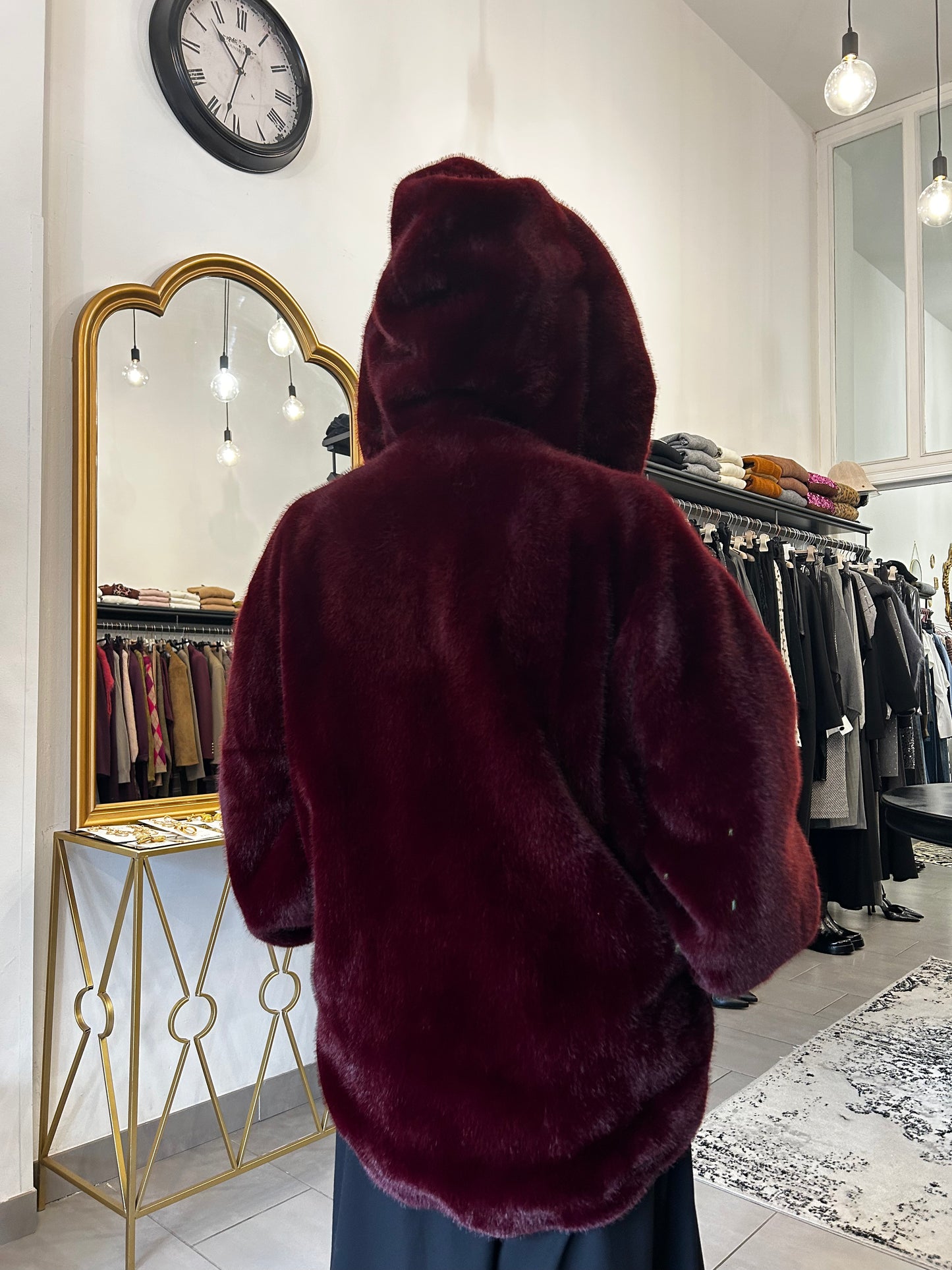 Eco pelliccia con cappuccio Silence Limited