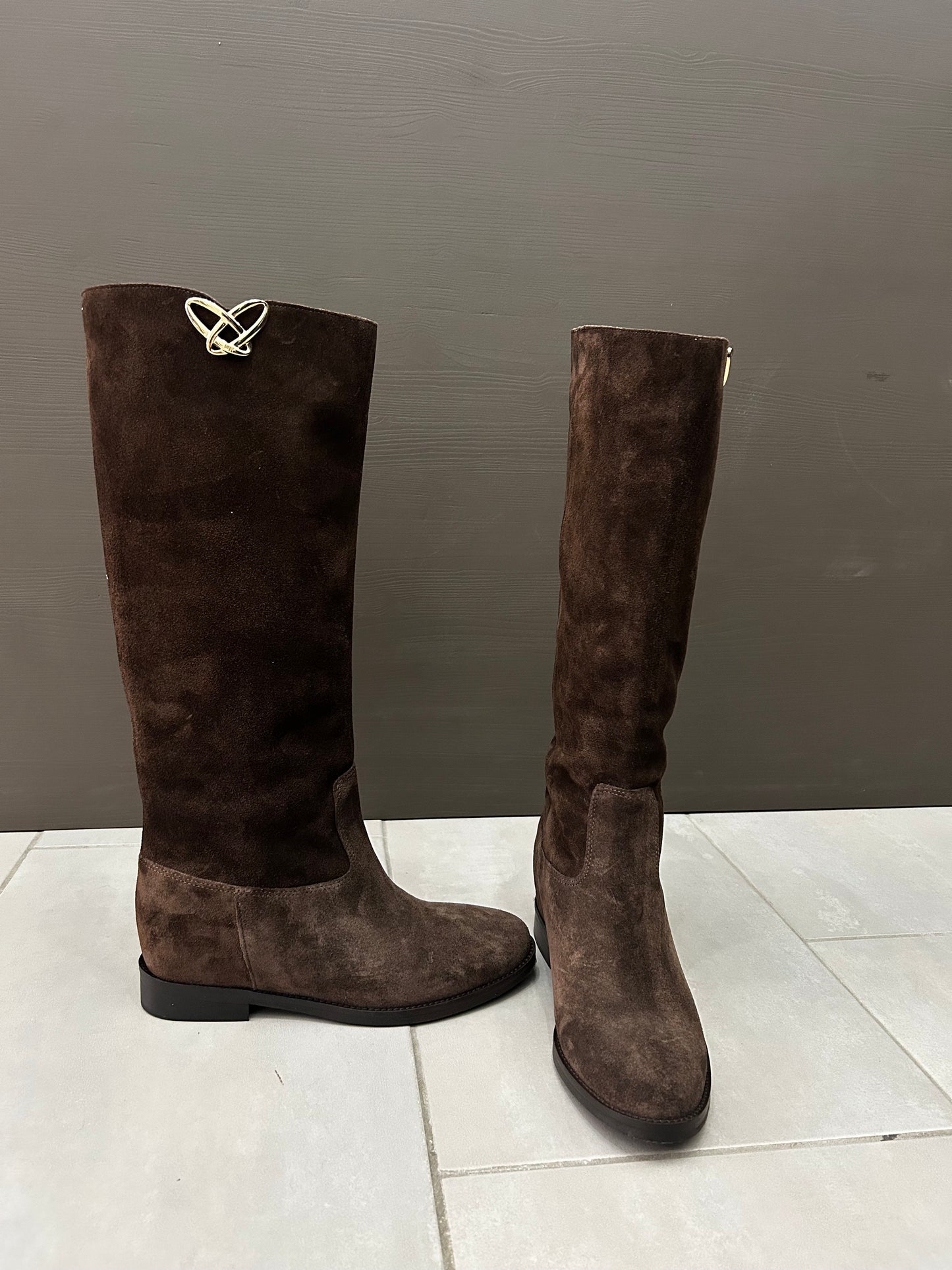 Stivale marrone scamosciato Ovyè