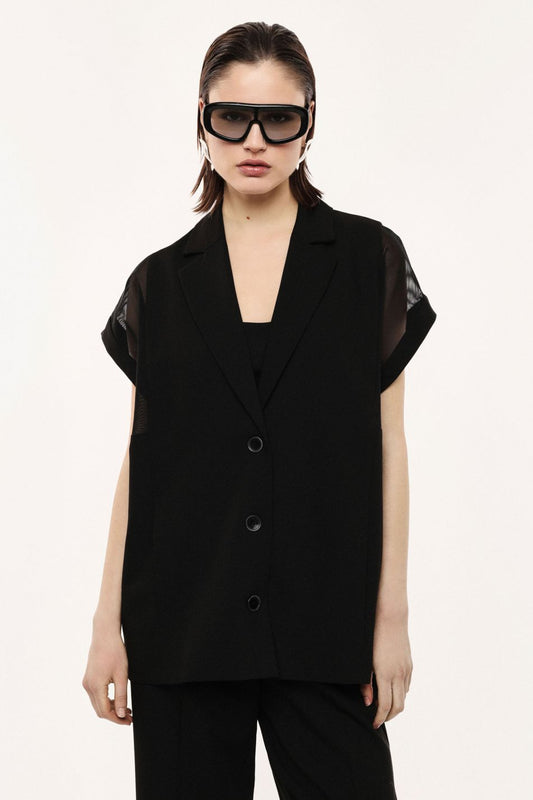 GILET AMPIO CON SPALLE IN RETE E CHIUSURA A BOTTONI