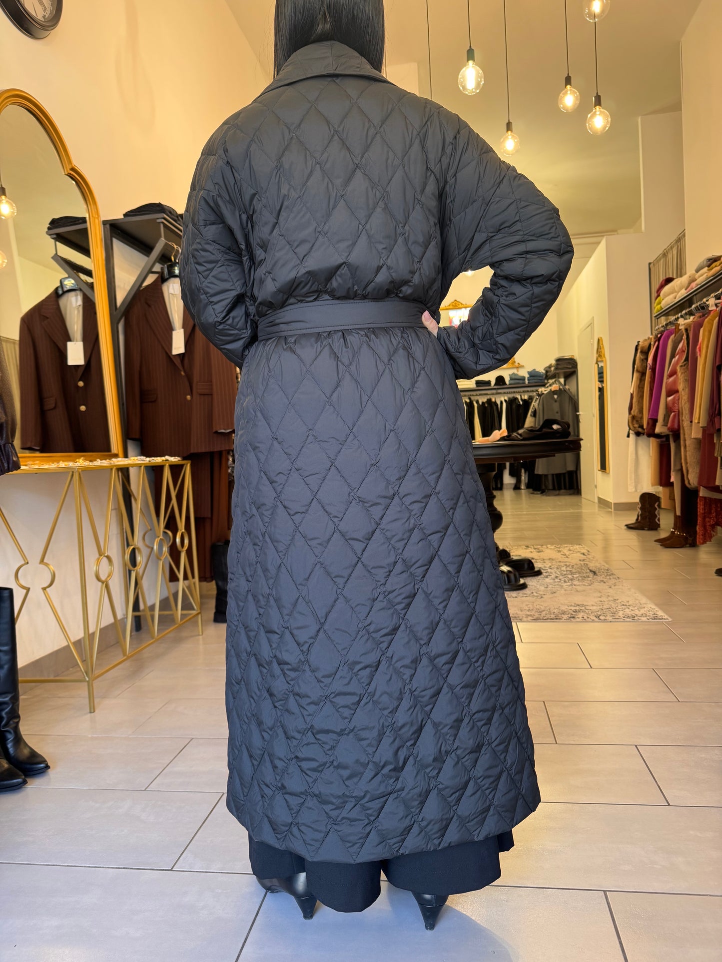 Piumino lungo nero Vicolo