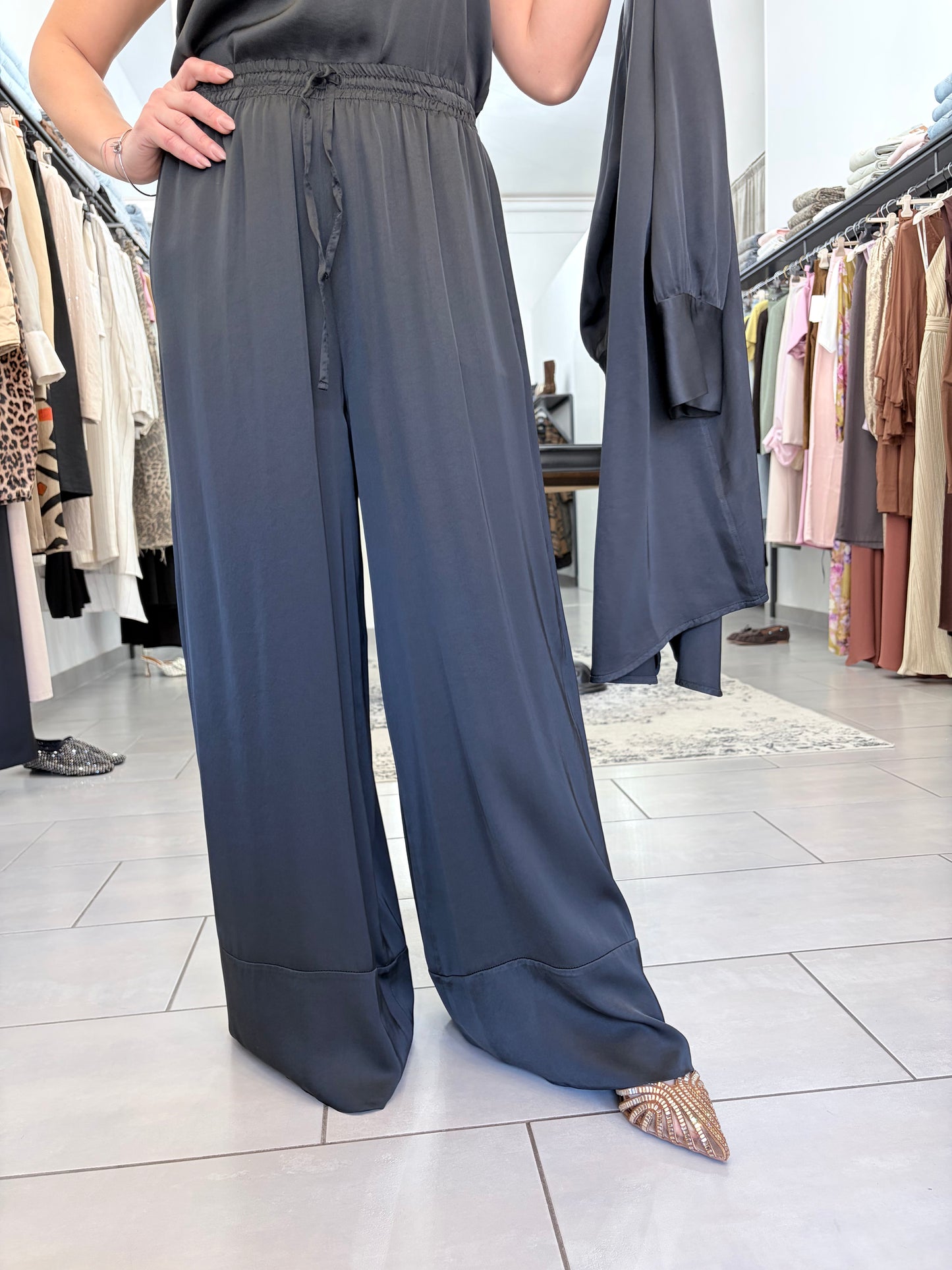 Pantalone in satin Dixie nera